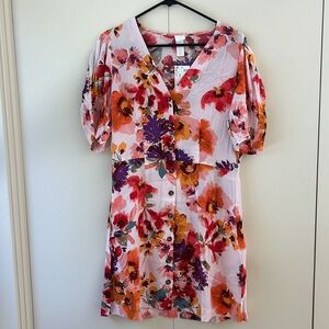 Mix & Match 2 for $35: NWT H&M Floral Dress